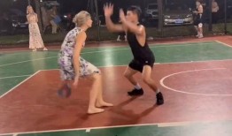 打球女生爆料视频播放下载,揭秘幕后下载攻略